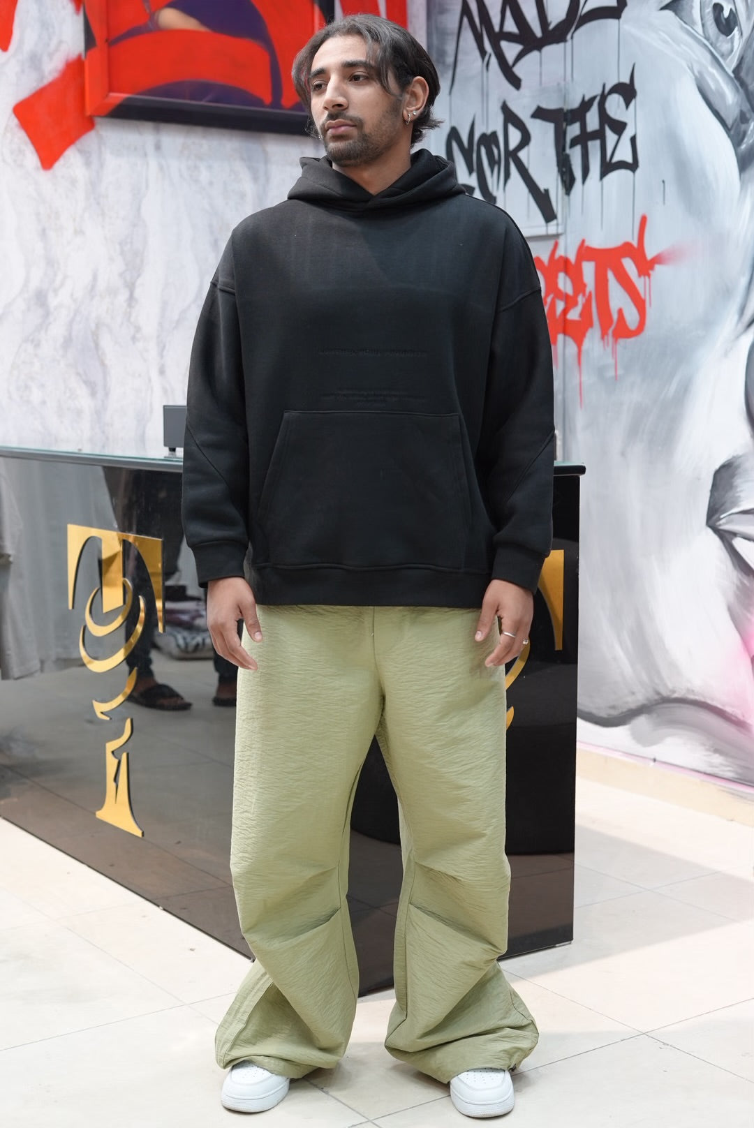 HOODIES ALWAYS A HOPE BLACK swe25018