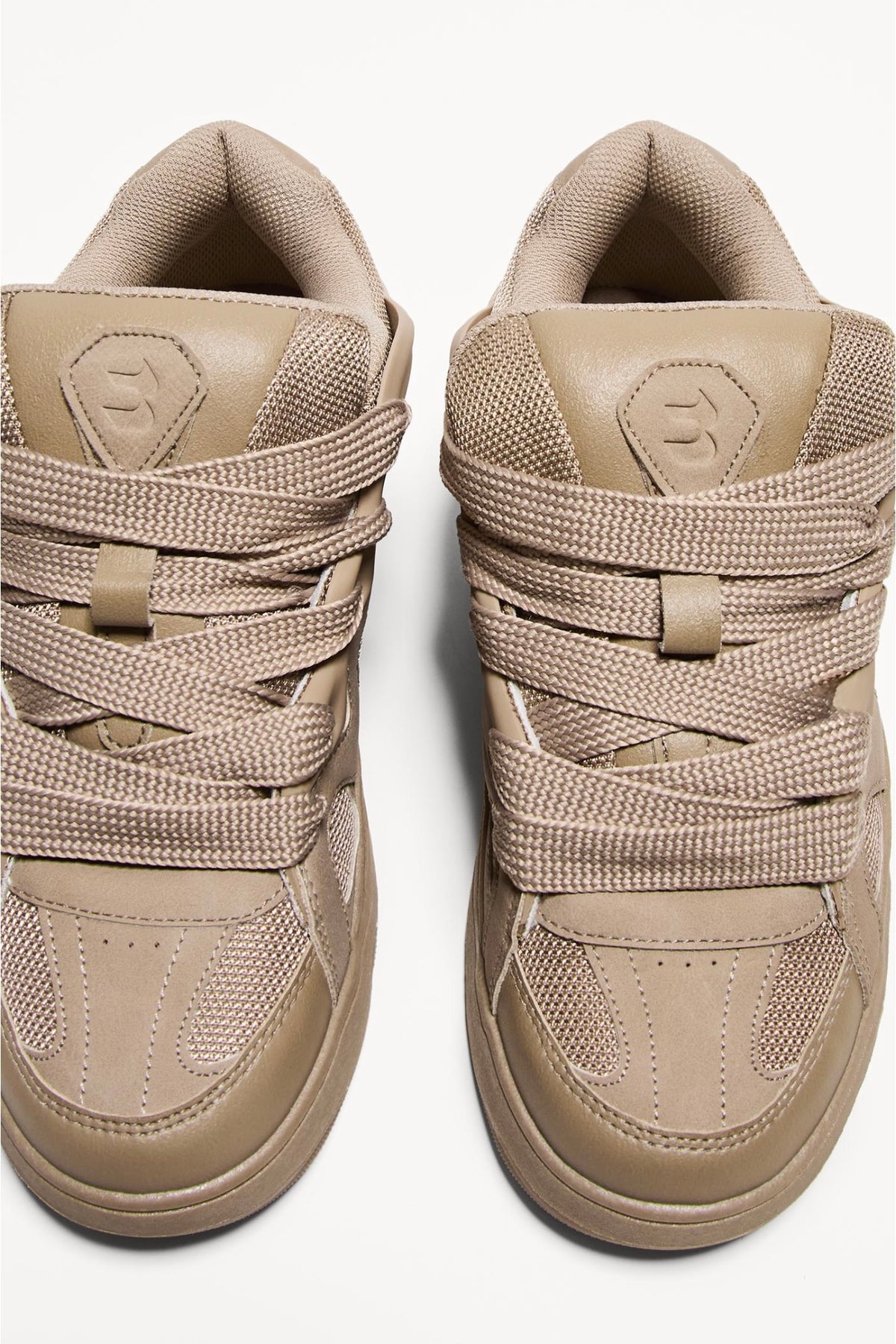 SNEAKERS SKATE BEIGE BERSHKA ORIGINAL