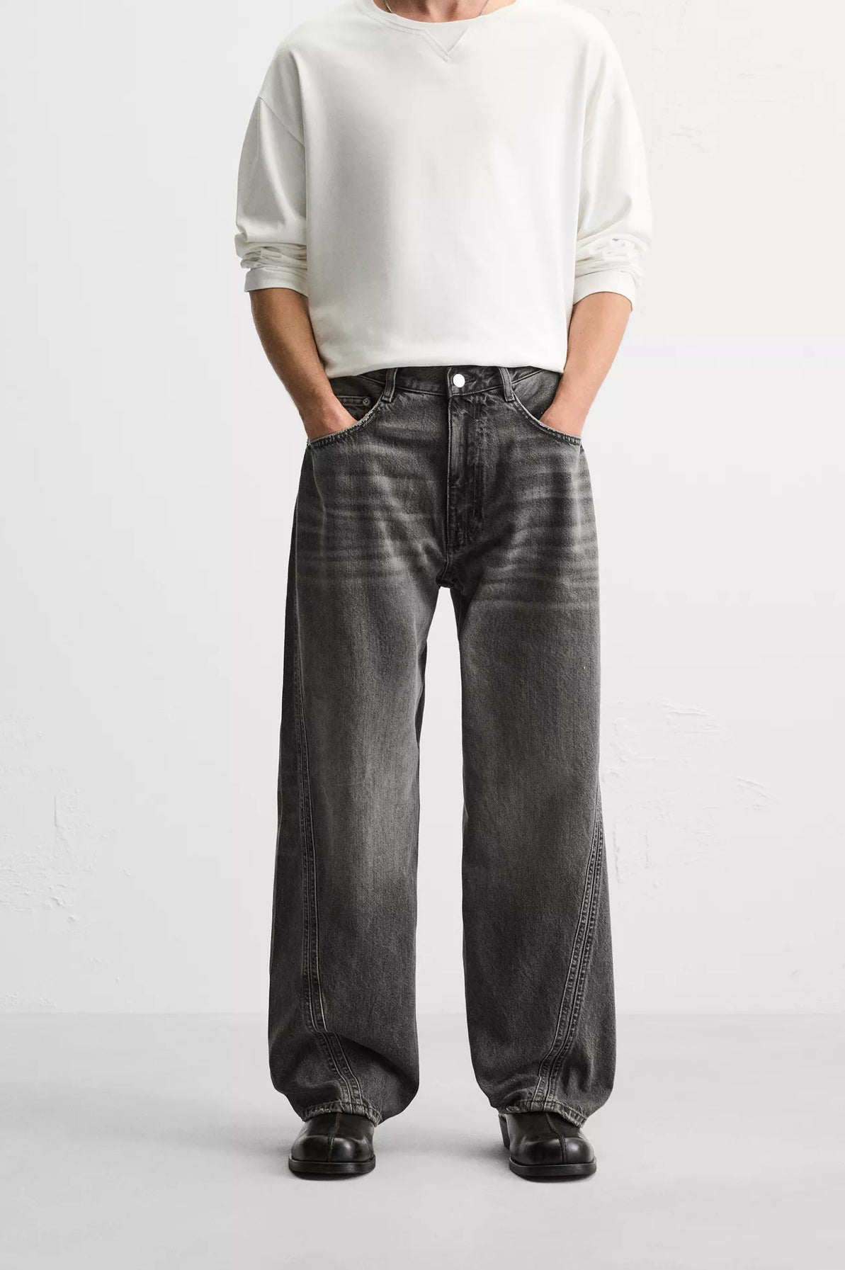 BAGGY JEANS WITH SEAM DETAIL ZARA