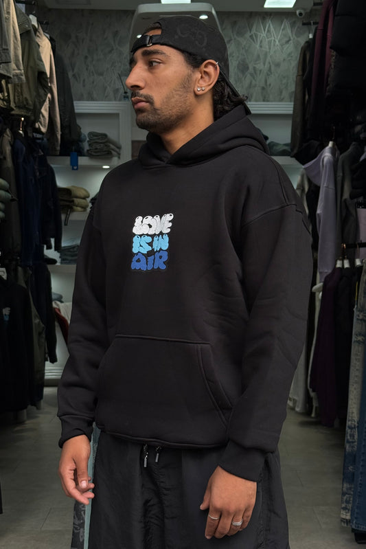 HOODIES LOVE IS IN THE AIR BLACK