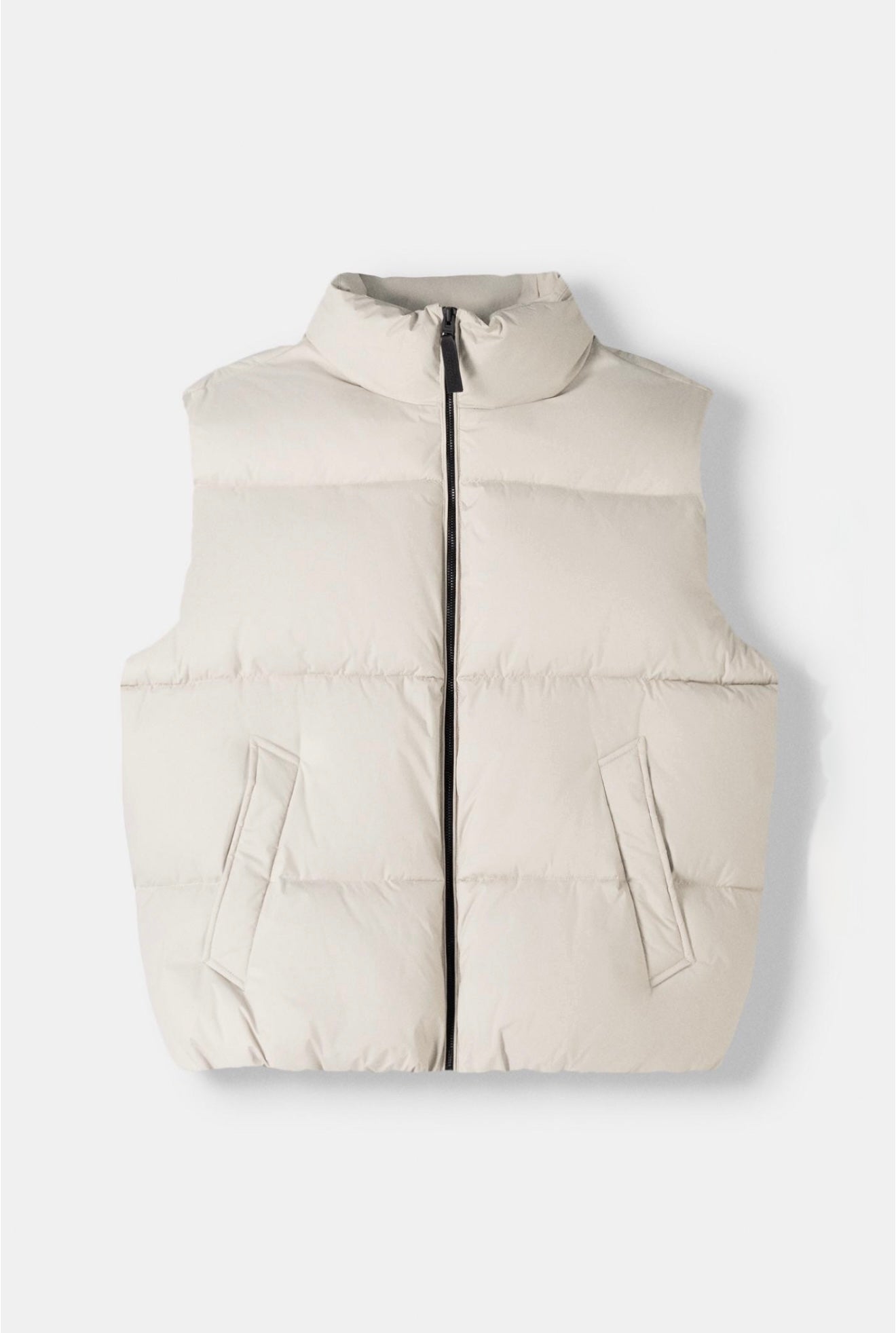 GILET PUFFER WHITE BERSHKA