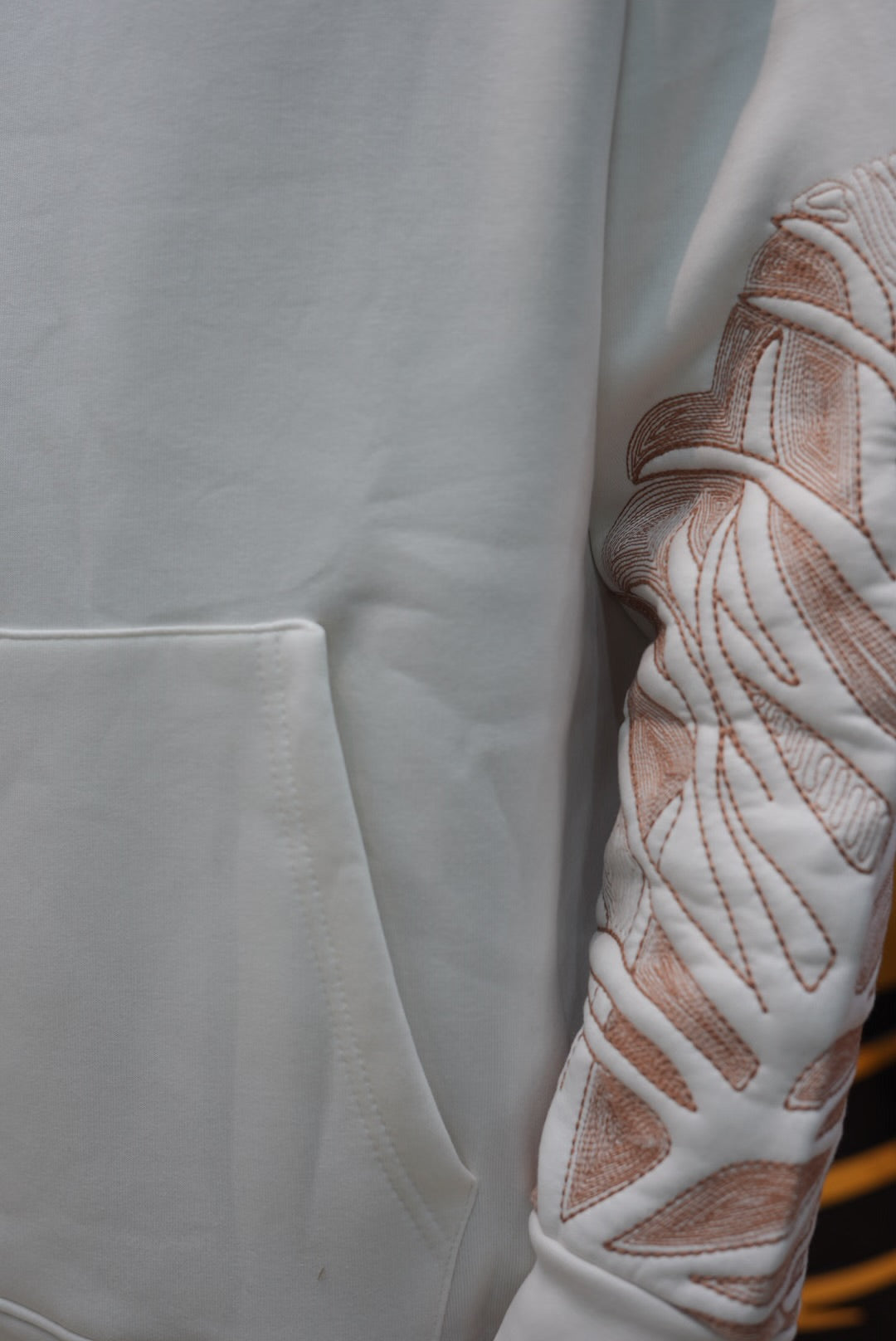 HOODIES I AM RESONSIBALE  WHITE swe25007