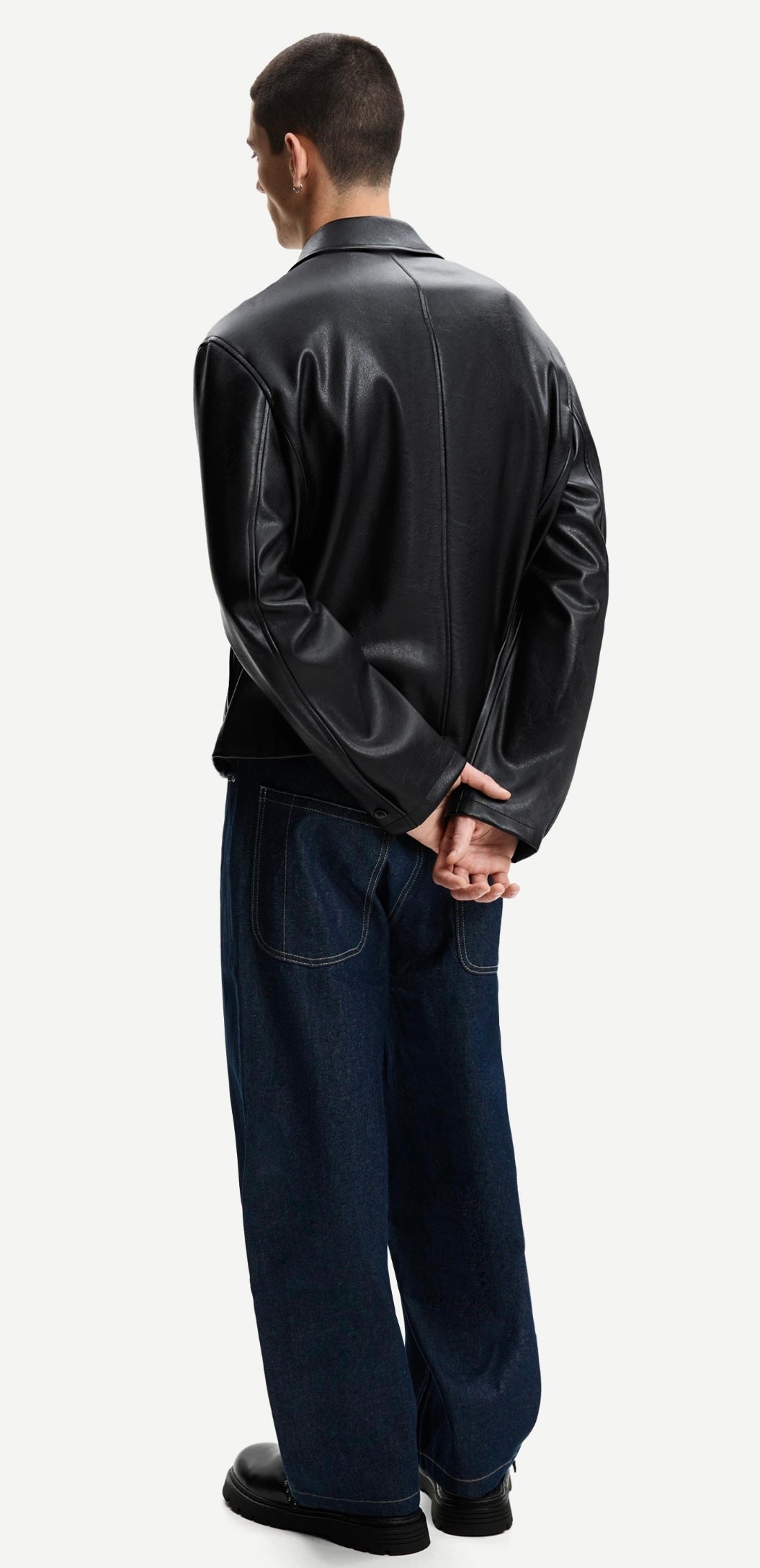 FAUX LEATHER CROPPED BLAZER BERSHKA