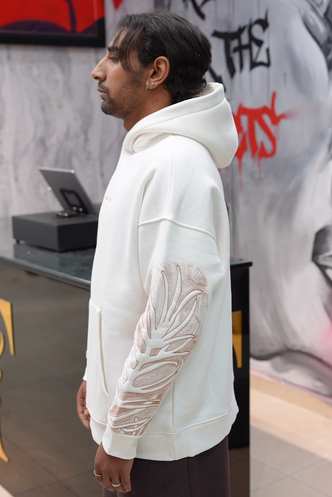 HOODIES I AM RESONSIBALE  WHITE swe25007