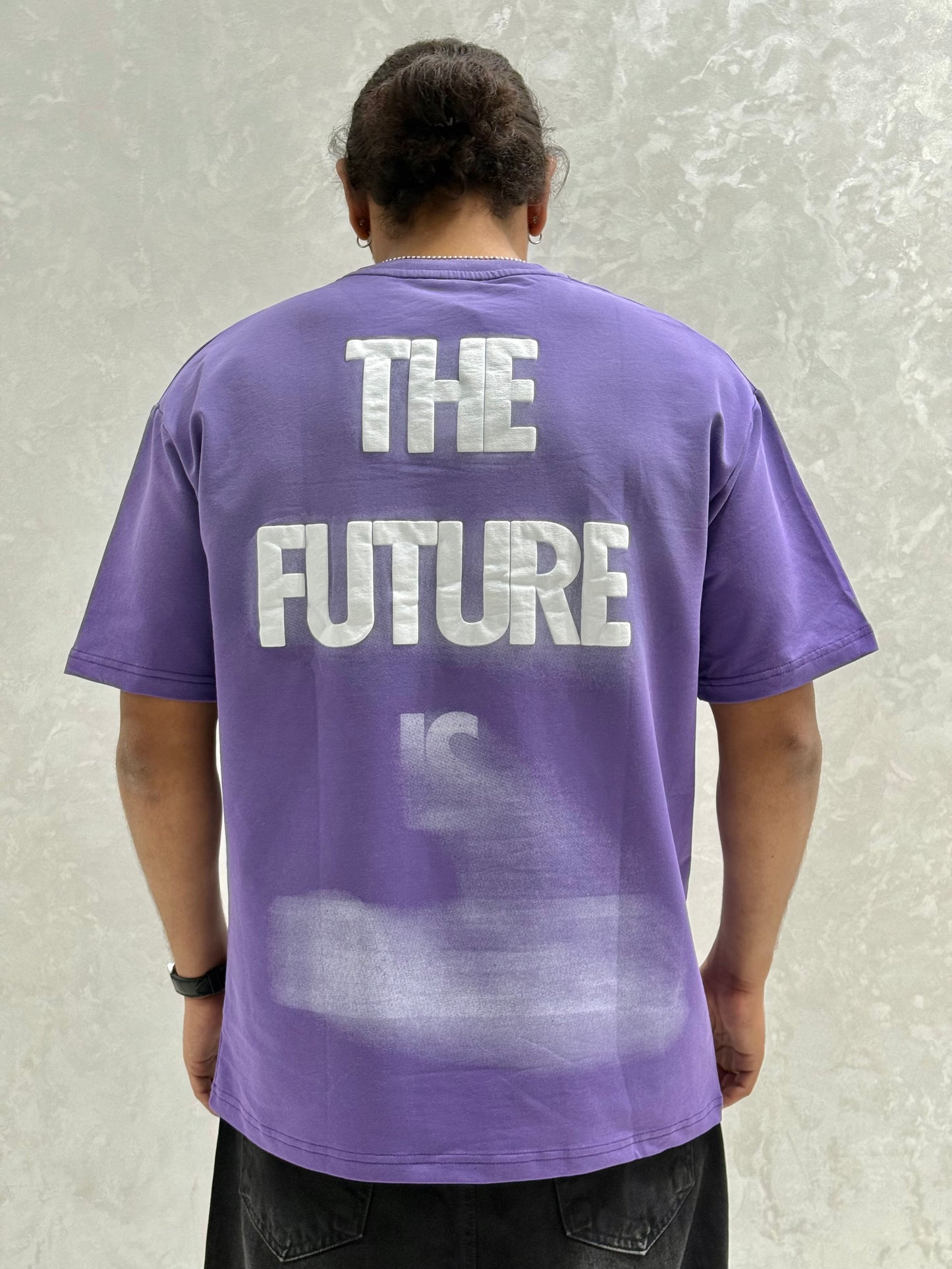 T-SHIRT THE FUTURE IS VIOLET YG-347
