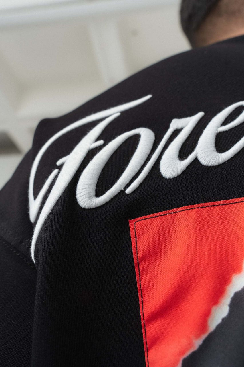 T-SHIRT FOREVER YOUNG BLACK ESCO
