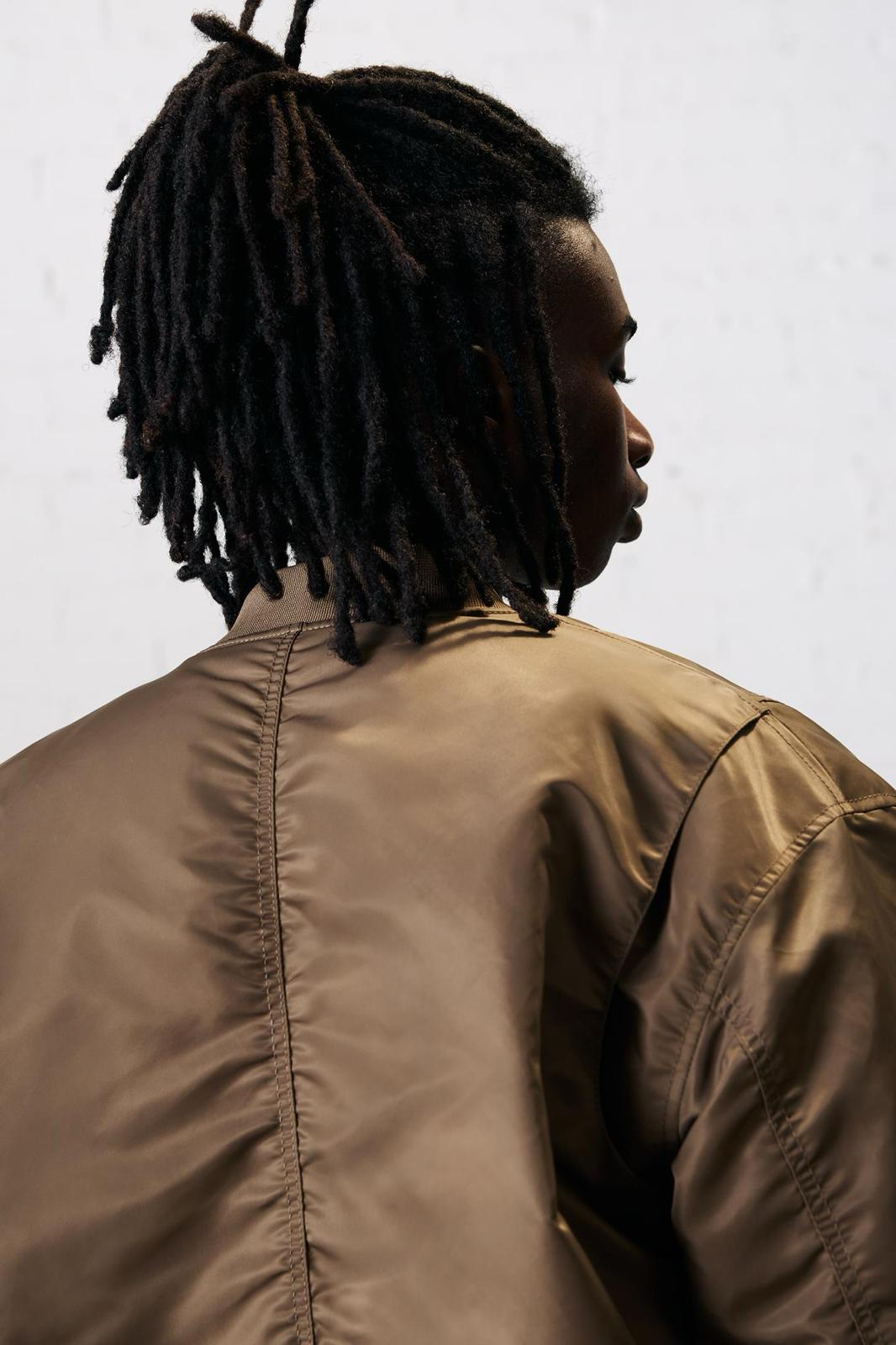 EMBROIDERED STWD BOMBER P&B