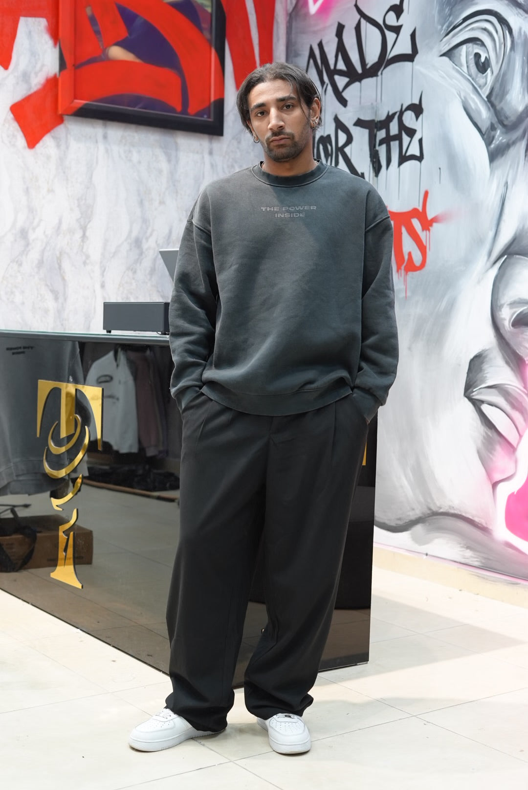 SWEATSHIRT THE POWER BLACK 257087