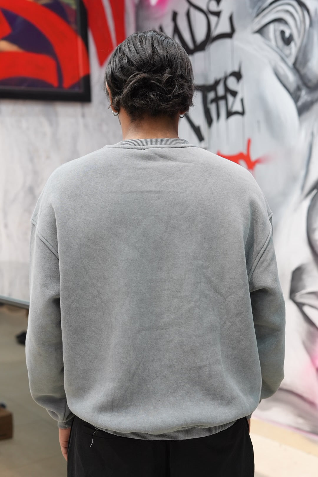 SWEATSHIRT WASHED GREY V70-107