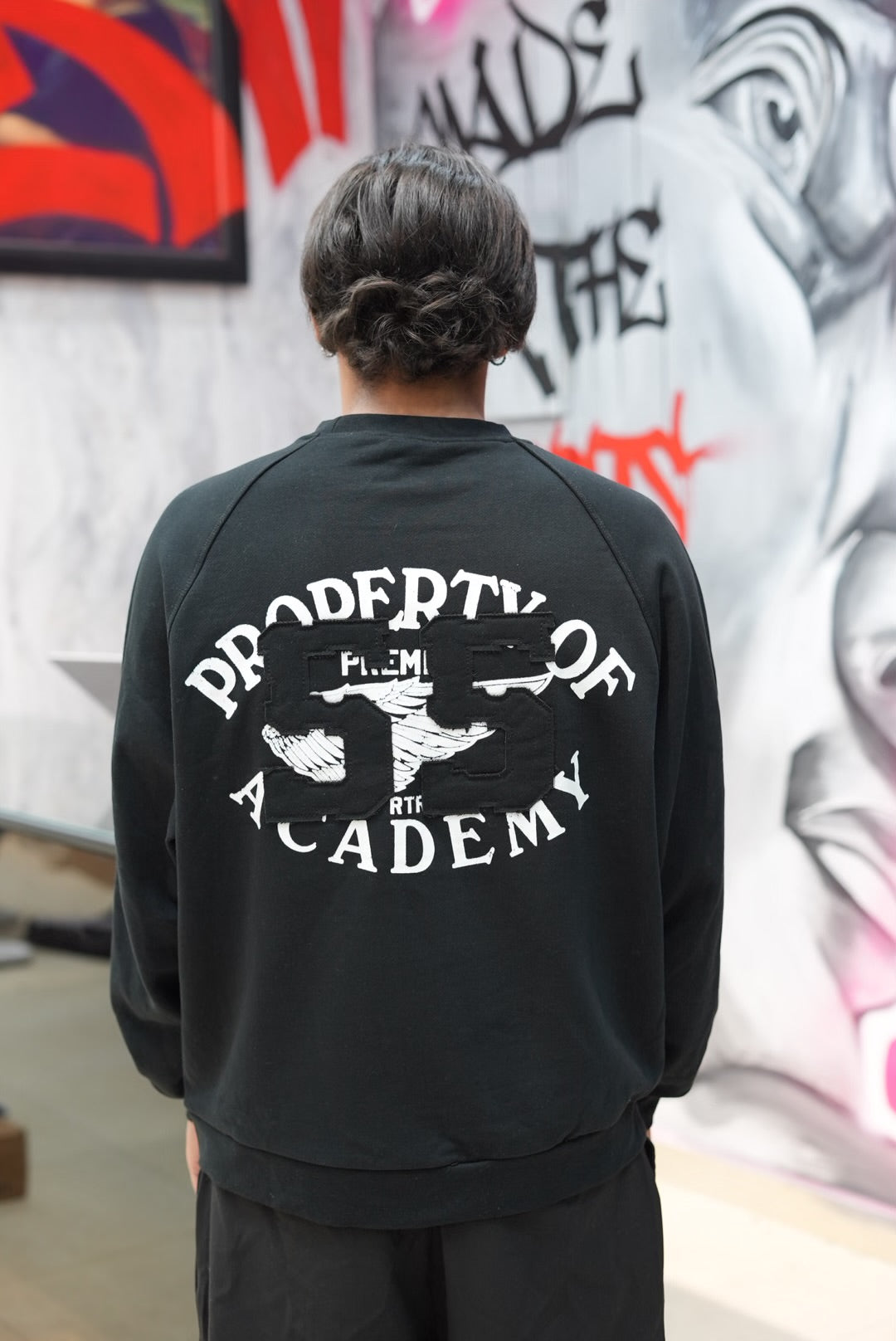 SWEATSHIRT PRODERTY OF BLACK 2716