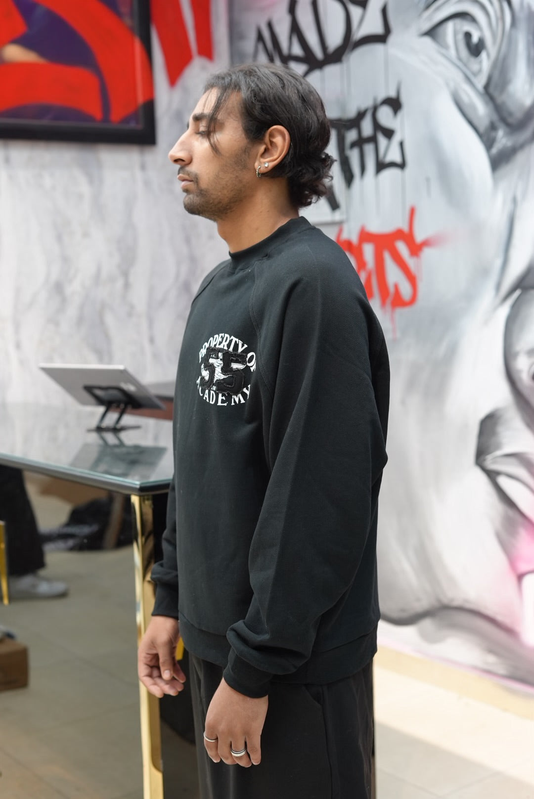 SWEATSHIRT PRODERTY OF BLACK 2716