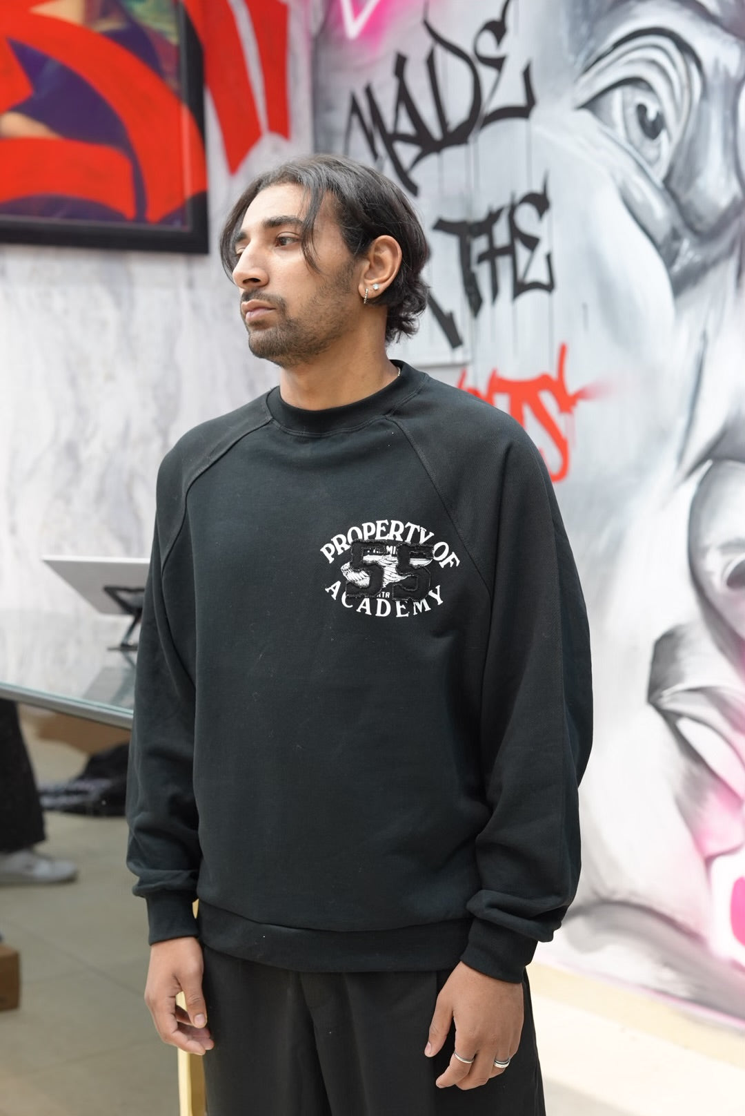 SWEATSHIRT PRODERTY OF BLACK 2716