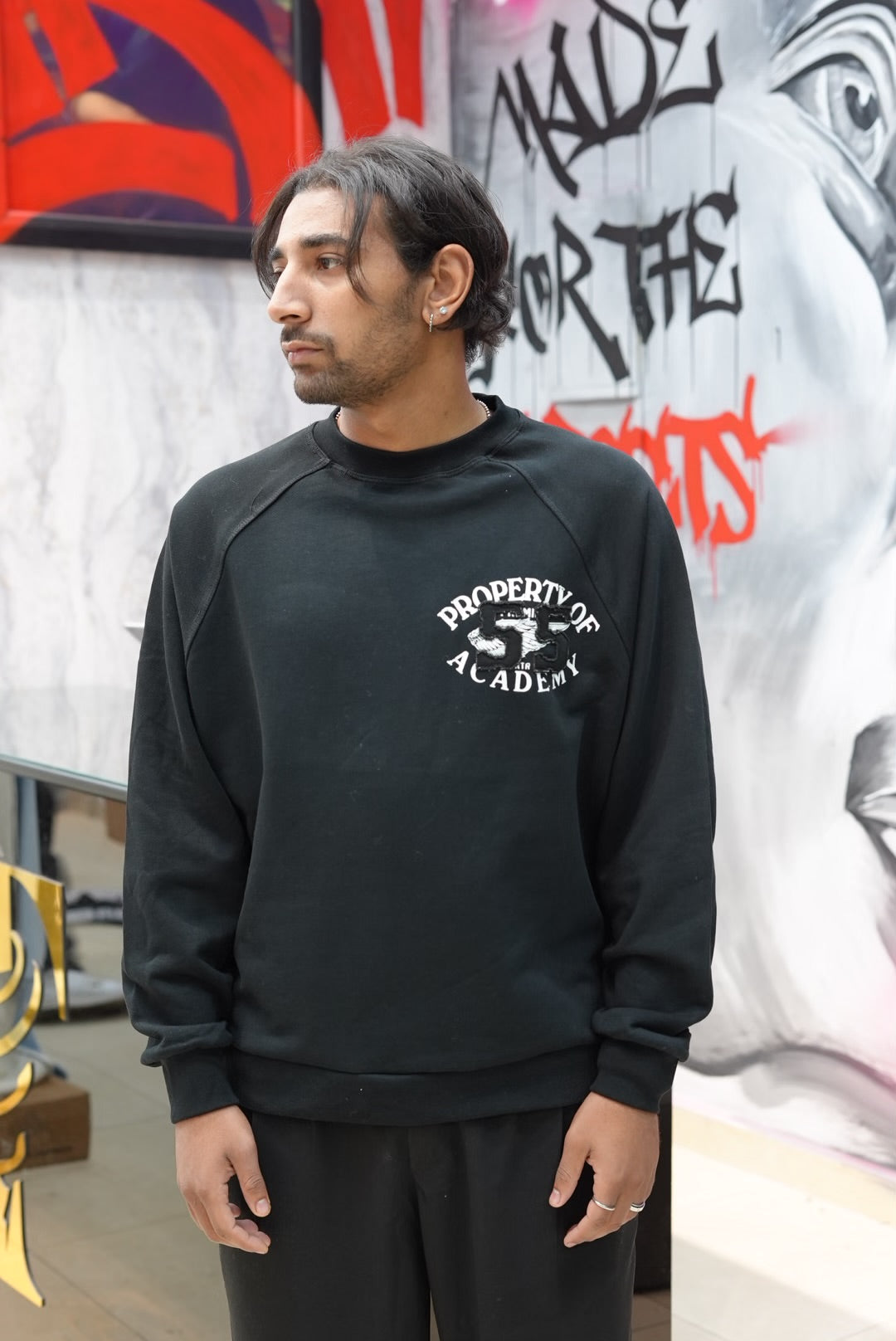 SWEATSHIRT PRODERTY OF BLACK 2716